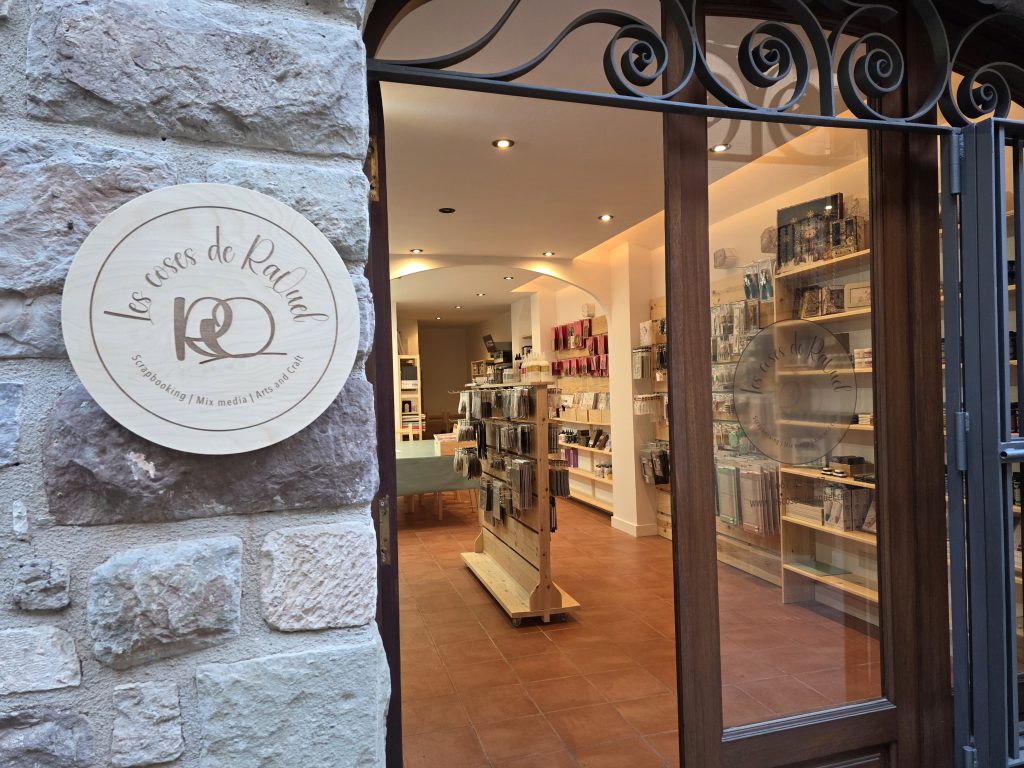 Manualitats, Scrapbooking i Belles Arts